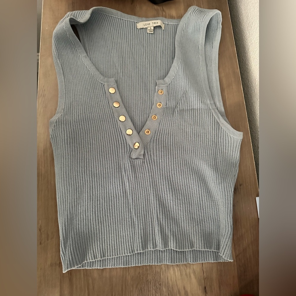 Button Front Crop Top (L)